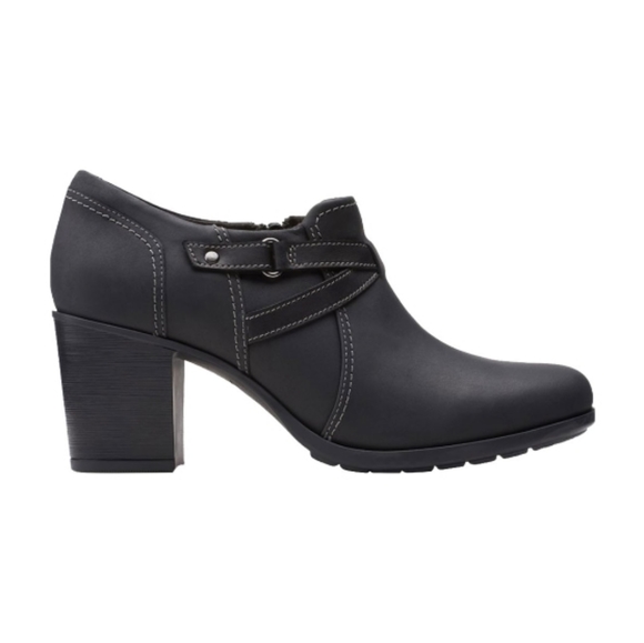 Nib Clarks Diane Lela Leather Booties 